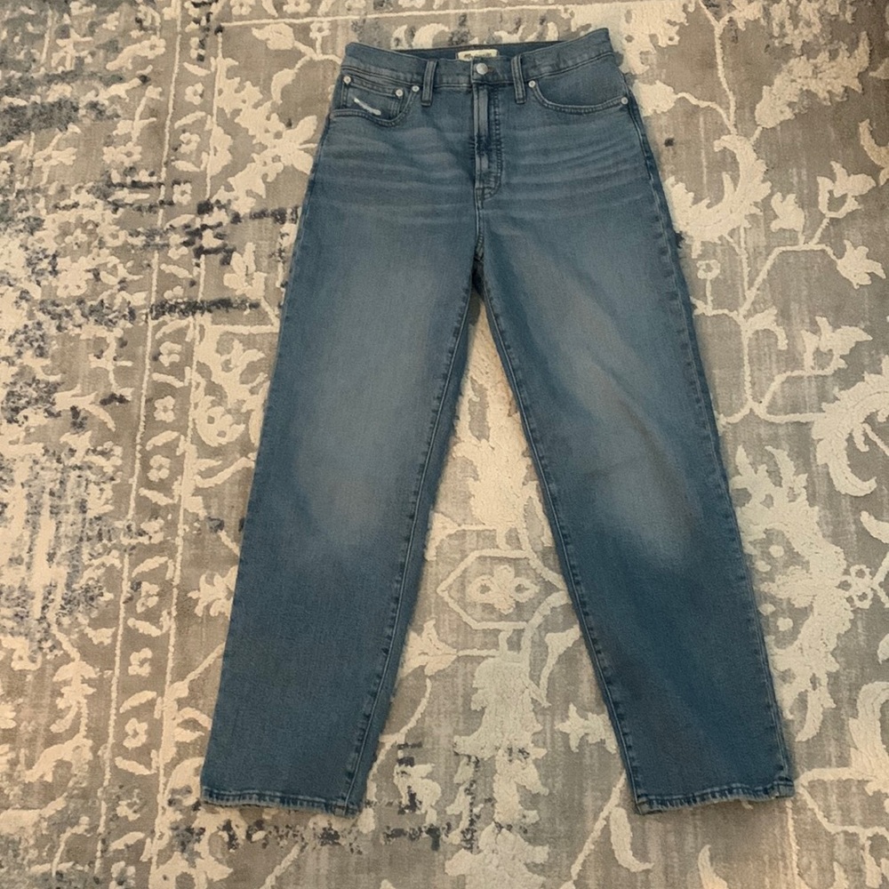 New Madewell The Perfect Vintage Straight Jean- Montville wash size 28